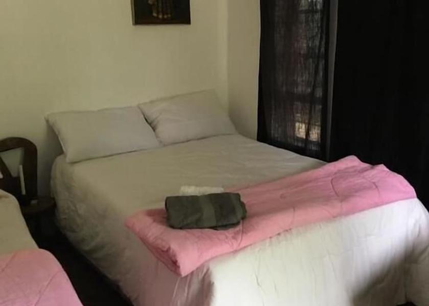  Kwekwe Room