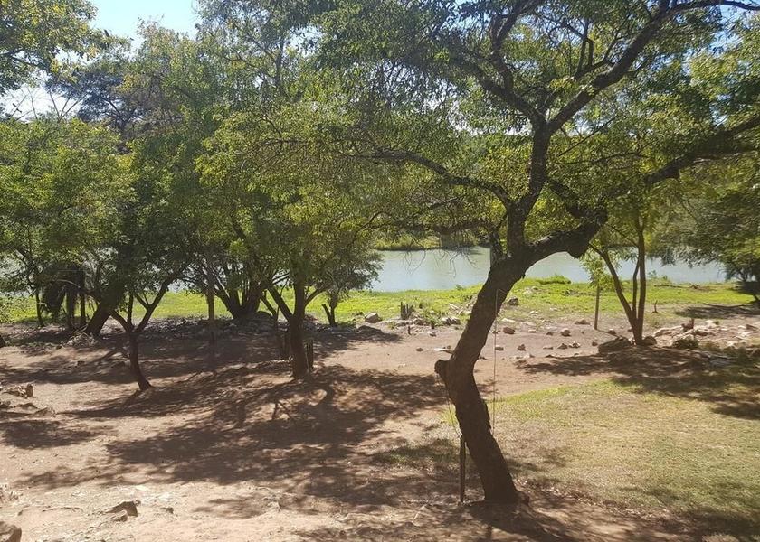  Kwekwe Exterior Detail