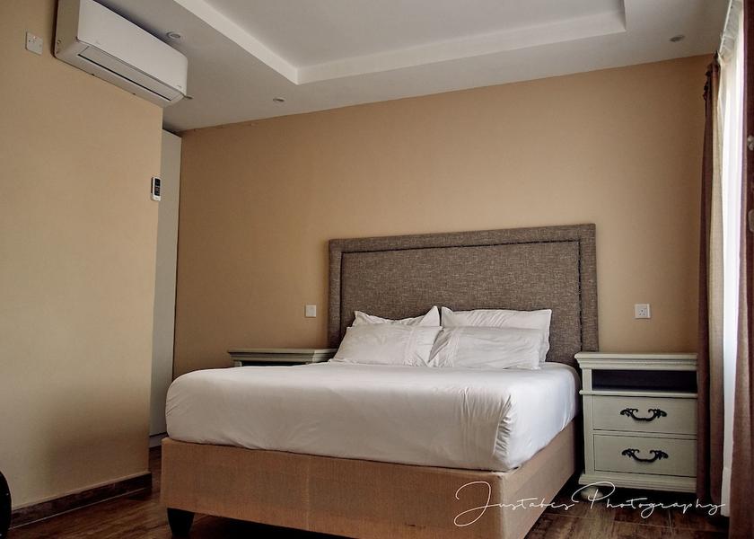  Gweru Room