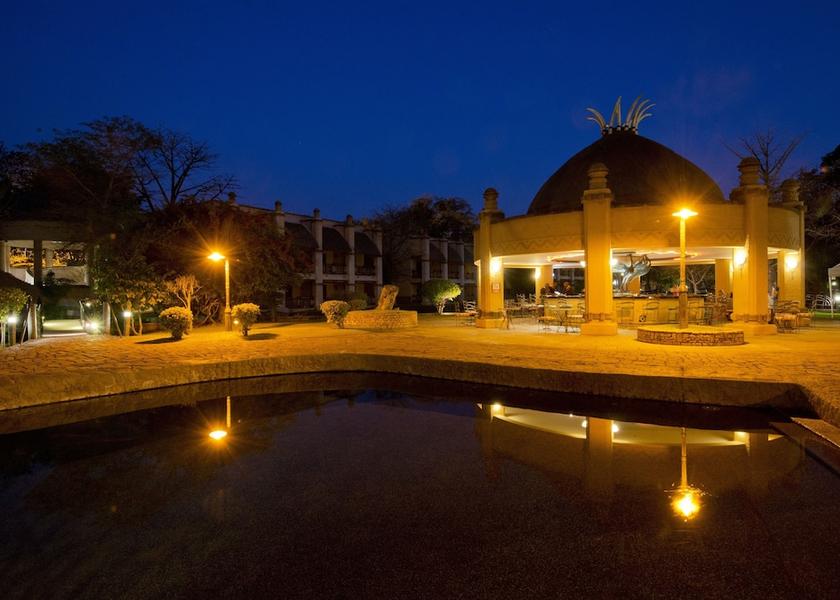  Victoria Falls Property Grounds