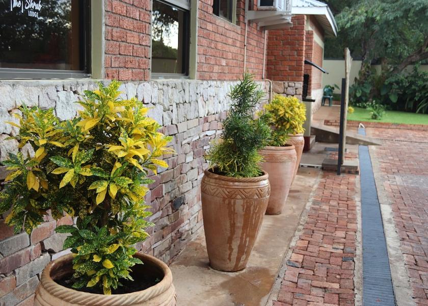  Victoria Falls Exterior Detail