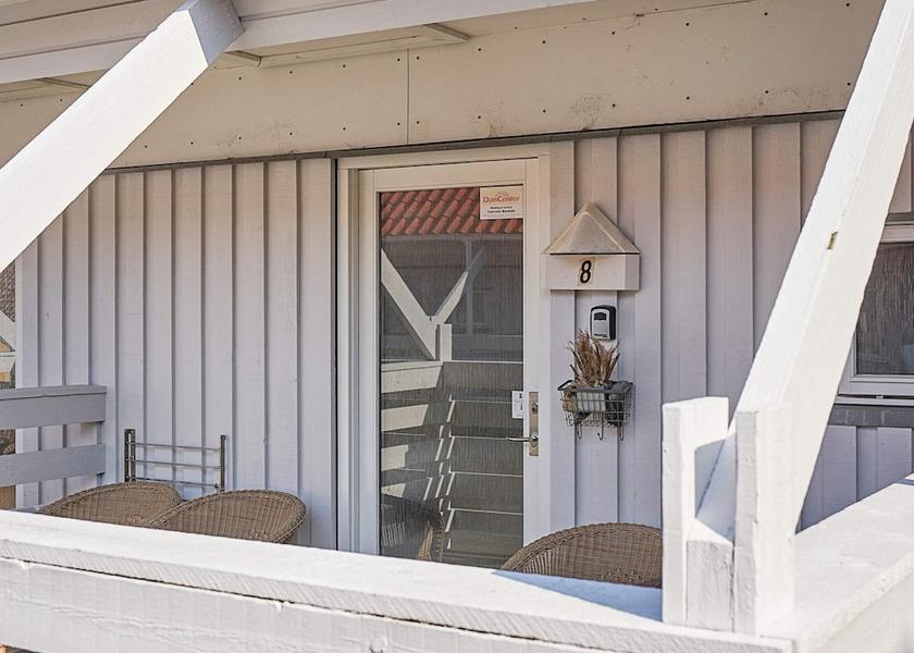 Hovedstaden Gudhjem Interior Entrance