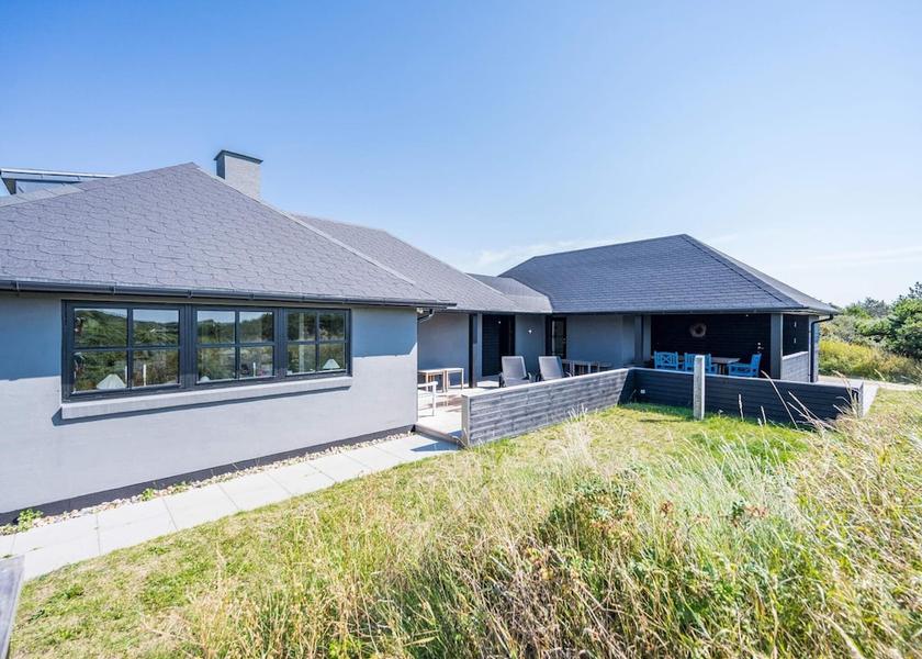 Syddanmark Henne Exterior Detail