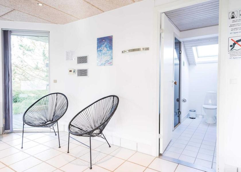 Syddanmark Henne Interior Entrance