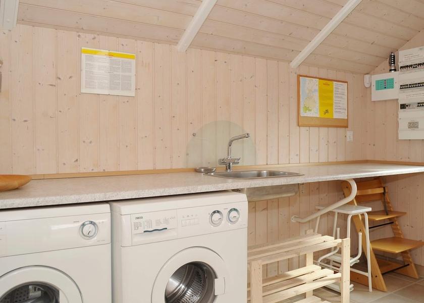 Syddanmark Broager Interior Entrance