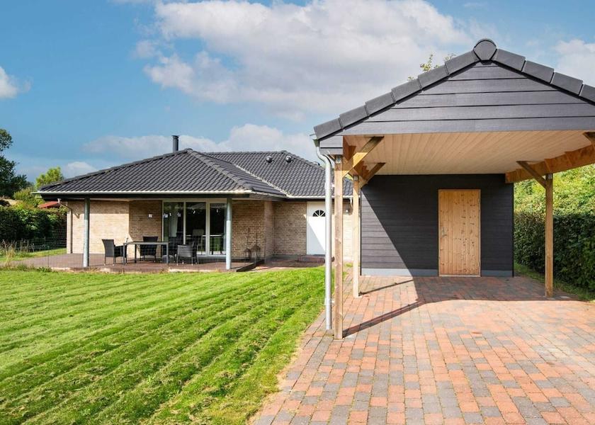 Midtjylland Malling Exterior Detail