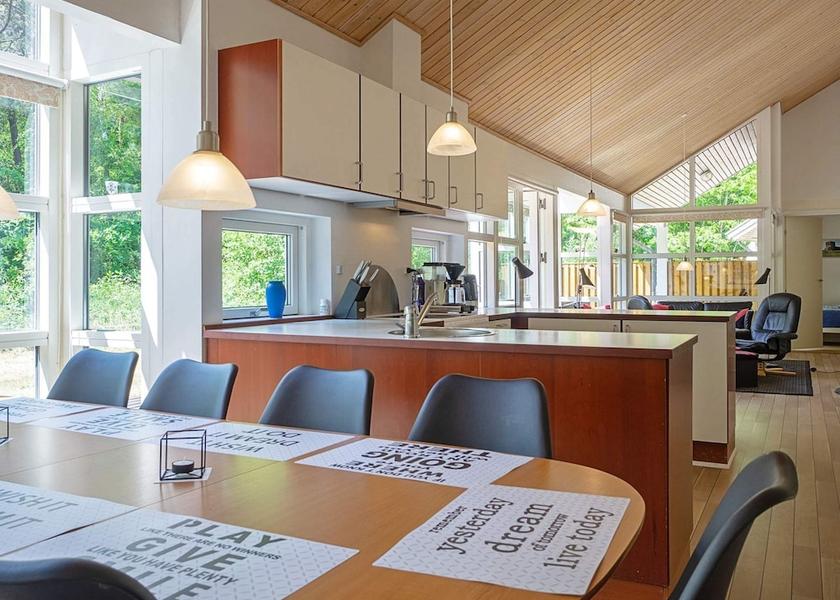 Hovedstaden Hasle Interior Entrance