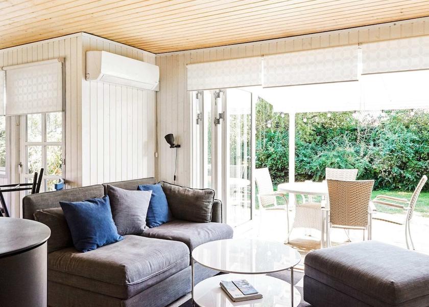  Slagelse Interior Entrance