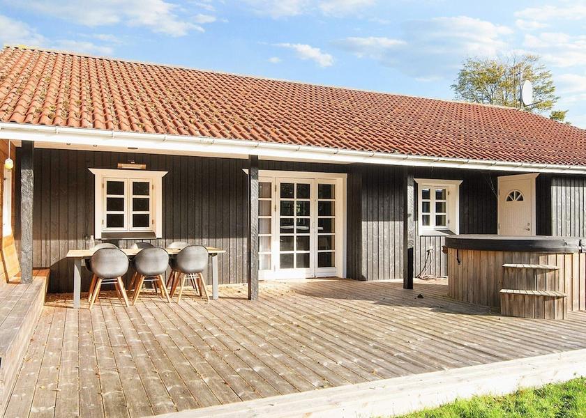 Midtjylland Grenaa Exterior Detail