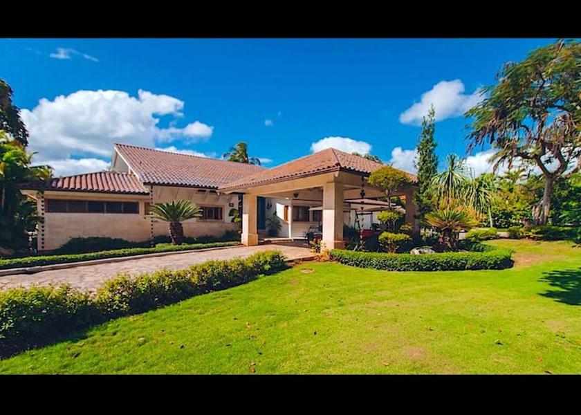 La Altagracia La Romana Exterior Detail