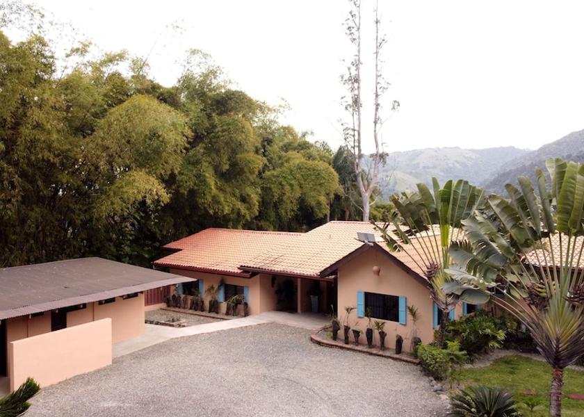 Santiago Jarabacoa Facade