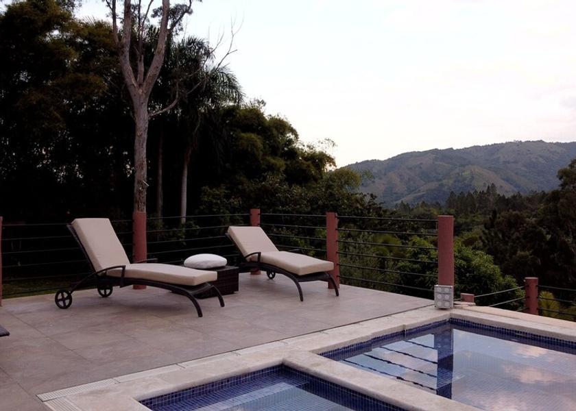 Santiago Jarabacoa Exterior Detail