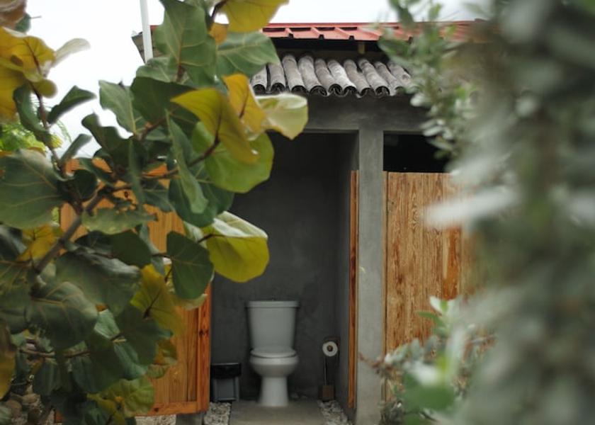 Azua Azua Bathroom