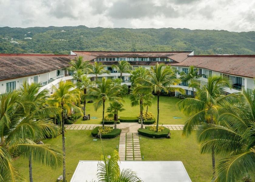 Samana Las Terrenas Exterior Detail