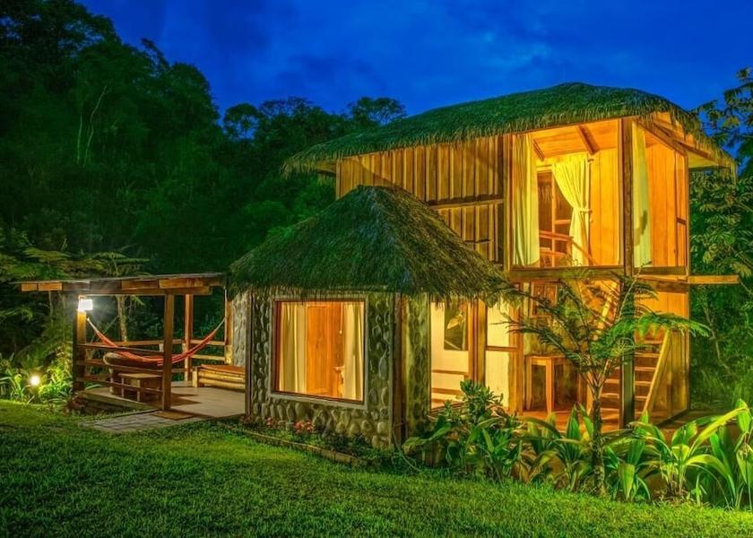  Mindo Exterior Detail