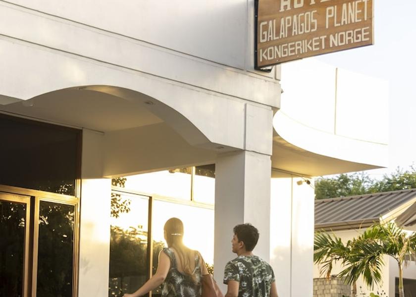 Galapagos Puerto Baquerizo Moreno Exterior Detail