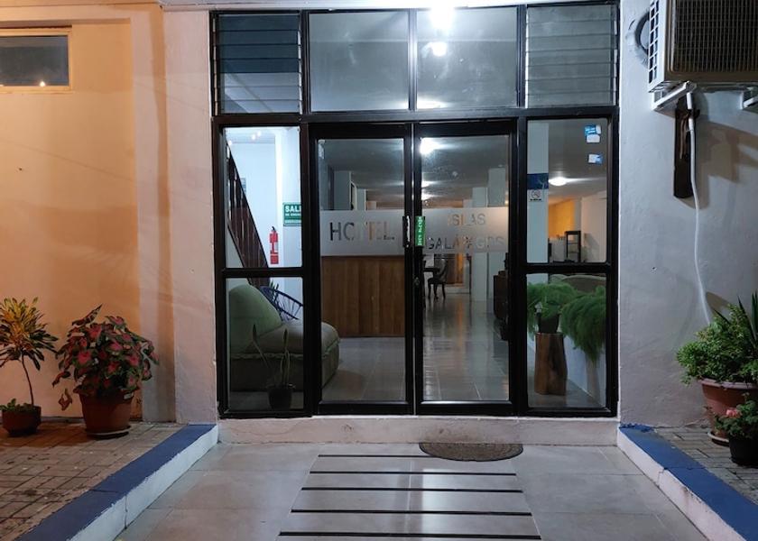 Galapagos Puerto Baquerizo Moreno Primary image