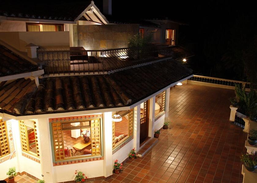 Azuay Paute Exterior Detail