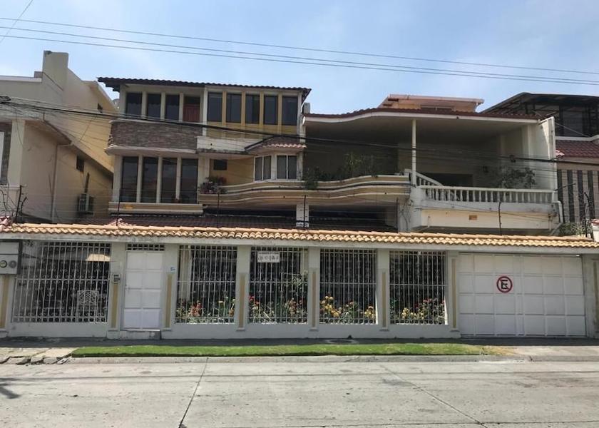 Pichincha Guayaquil Facade