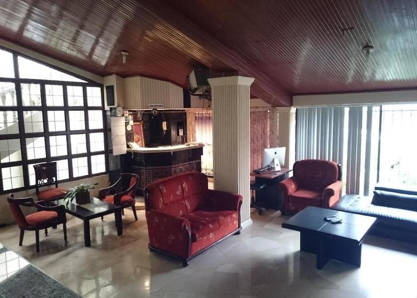 Pichincha Guayaquil Lobby