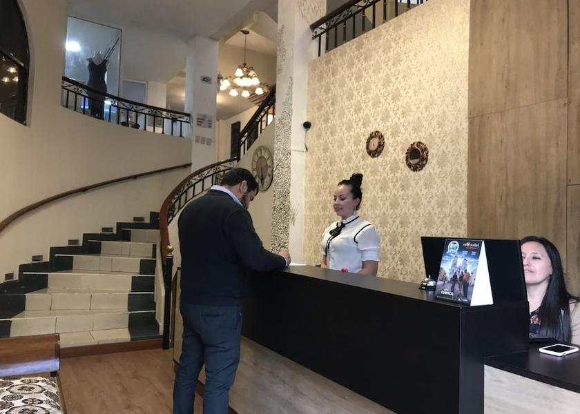 Azuay Cuenca Lobby