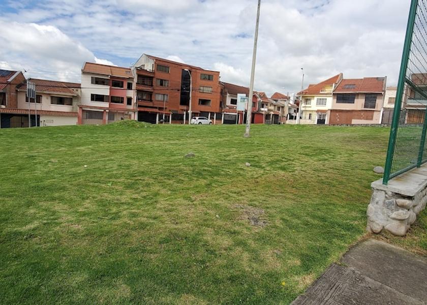 Azuay Cuenca Exterior Detail