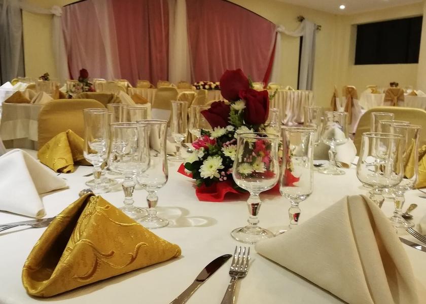 Loja Loja Banquet Hall