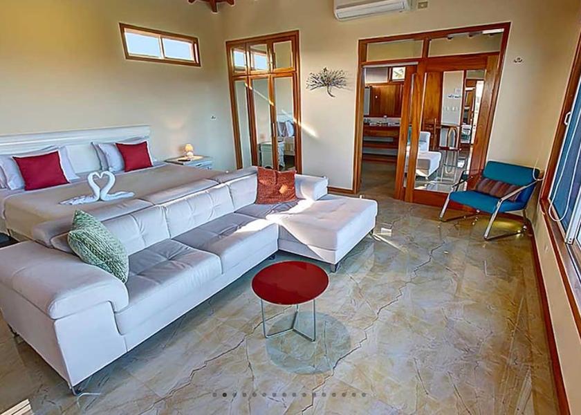 Galapagos Puerto Ayora Interior Entrance