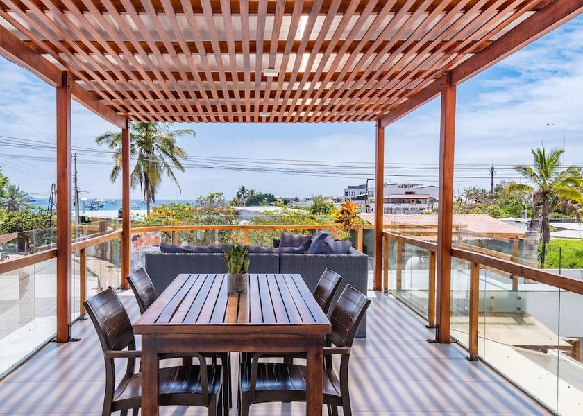 Galapagos Puerto Ayora Terrace