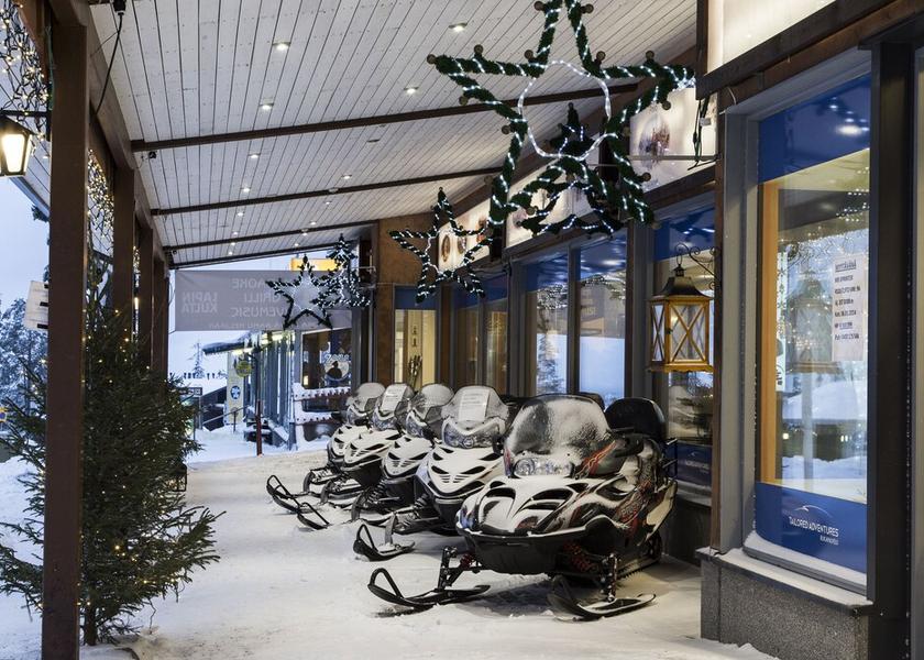 Oulu Kuusamo Interior Entrance