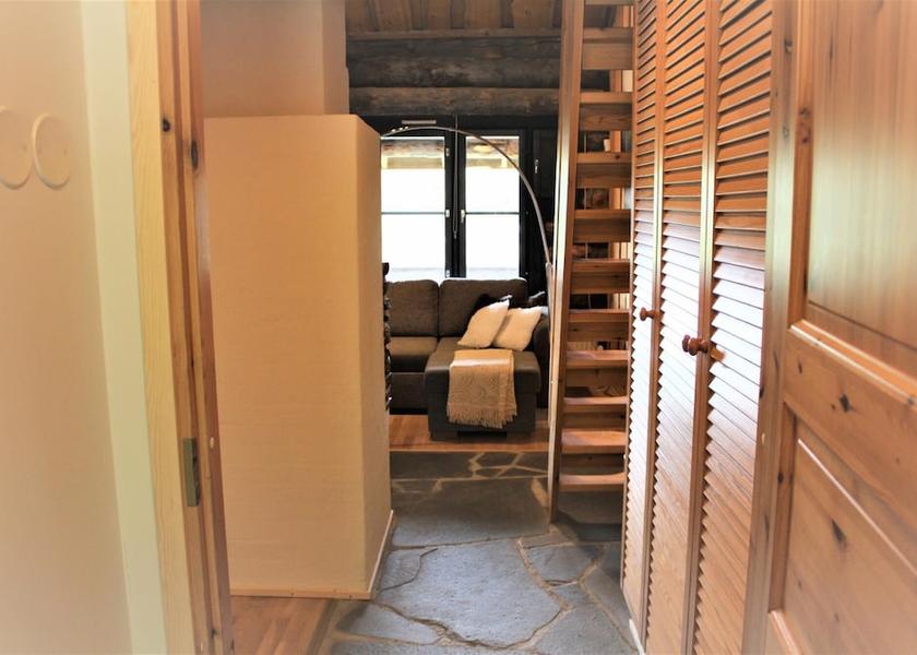 Oulu Kuusamo Interior Entrance