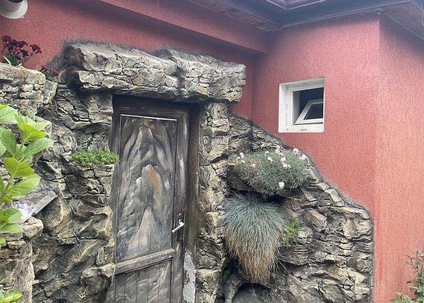  Tbilisi Garden view