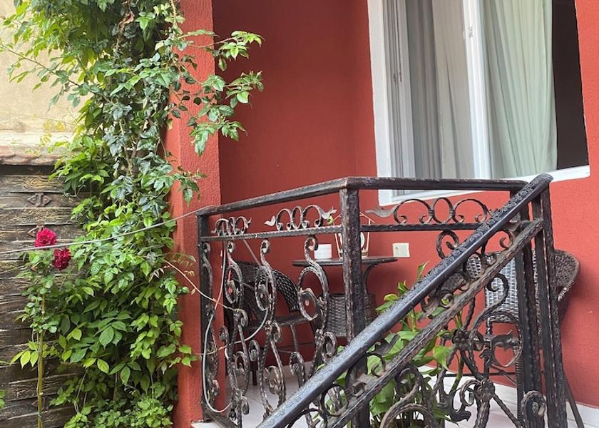  Tbilisi Exterior