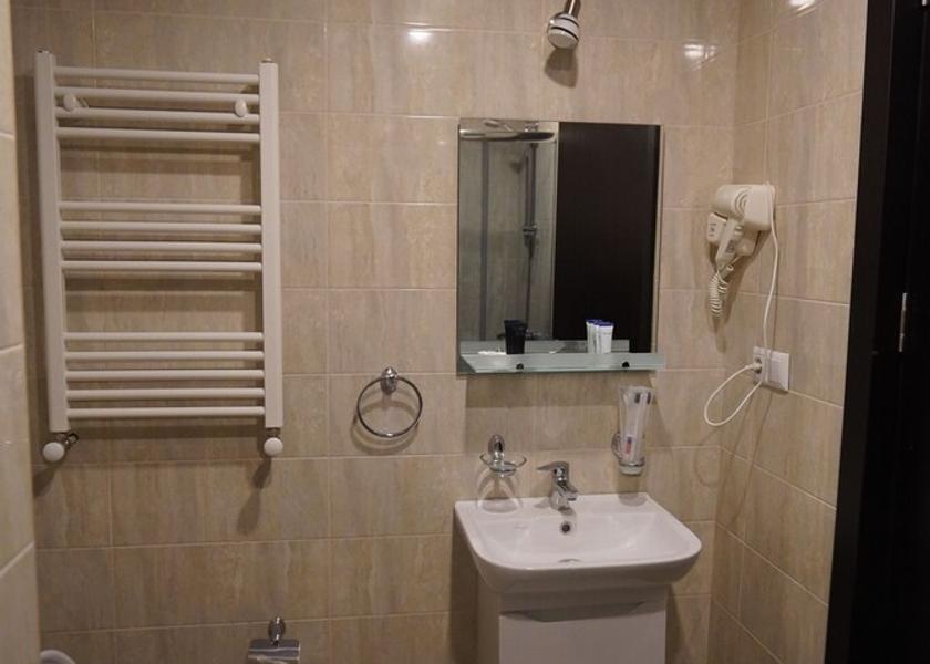  Borjomi Bathroom