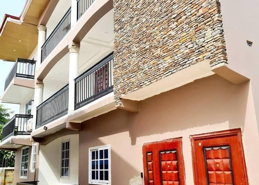  Adenta Exterior Detail