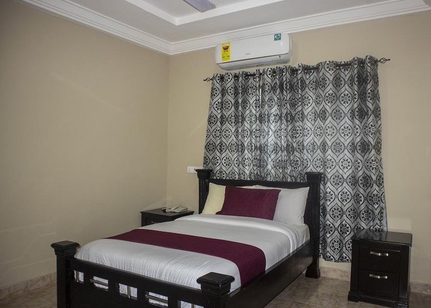  Adentan Room