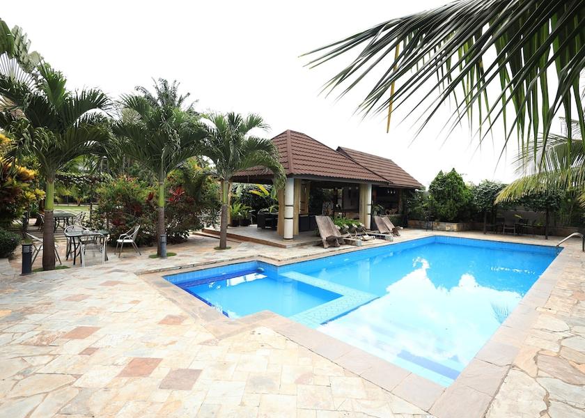  Kumasi Exterior Detail