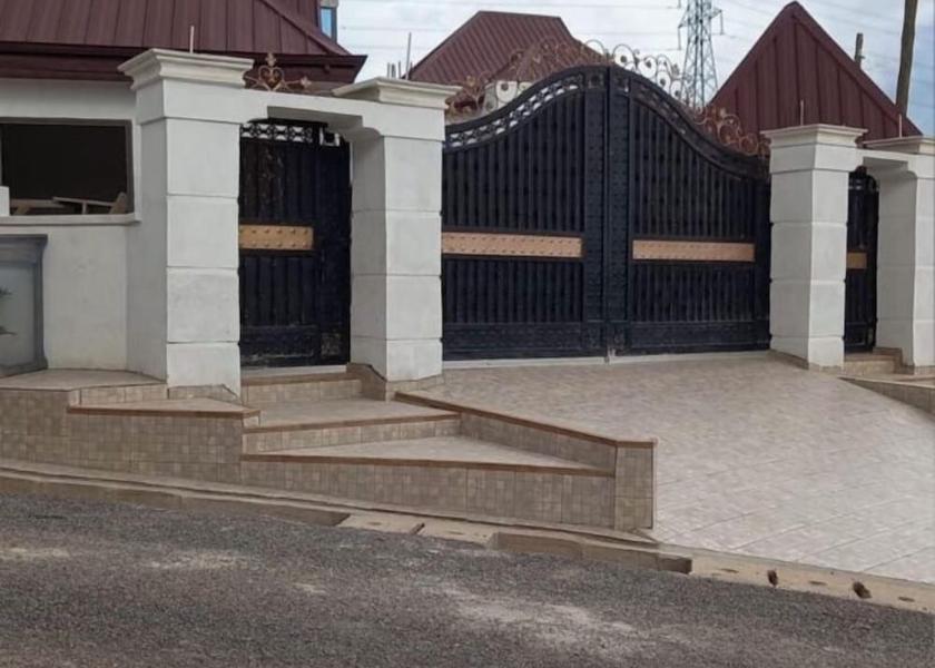  Kumasi Exterior Detail
