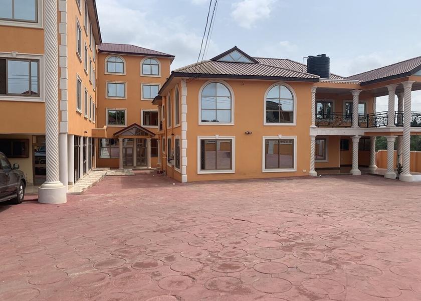  Kumasi Exterior Detail