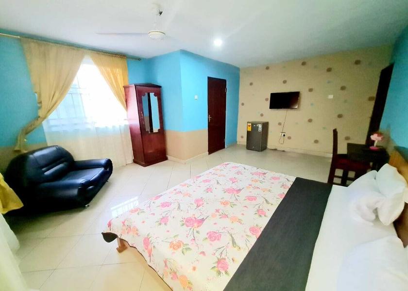  Kumasi Room