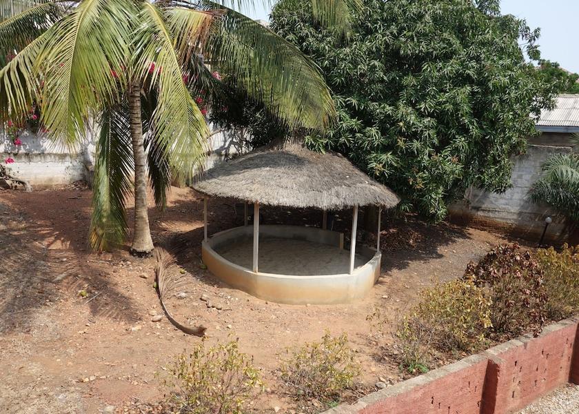  Bortianor Exterior Detail