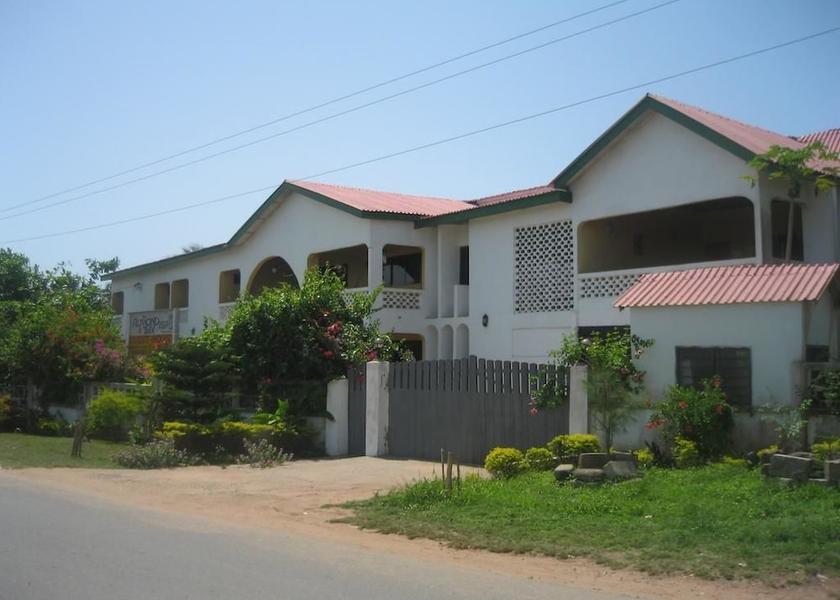  Elmina Entrance