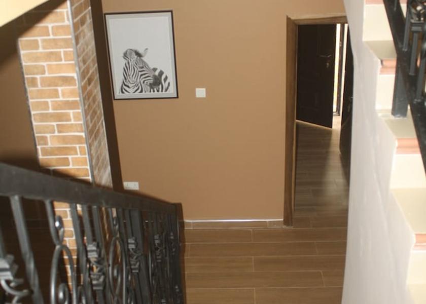  Accra Interior Entrance