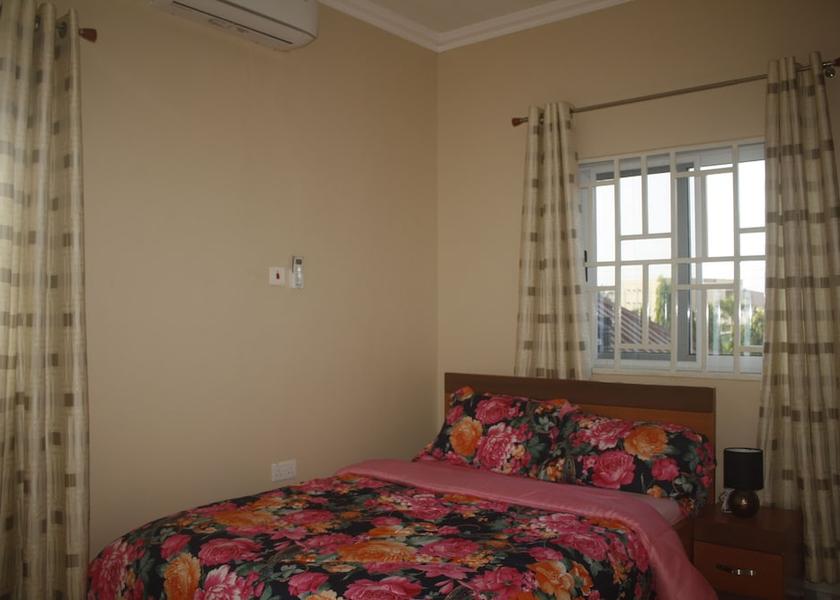  Accra Interior Entrance