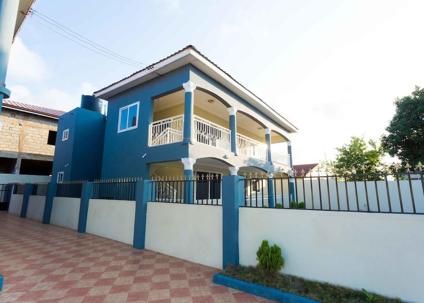  Accra Exterior Detail