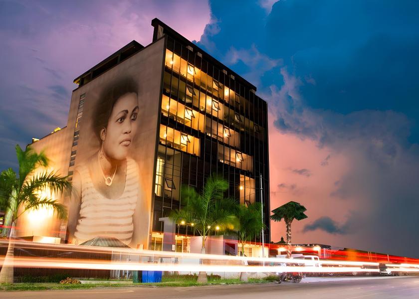  Accra Hotel Exterior