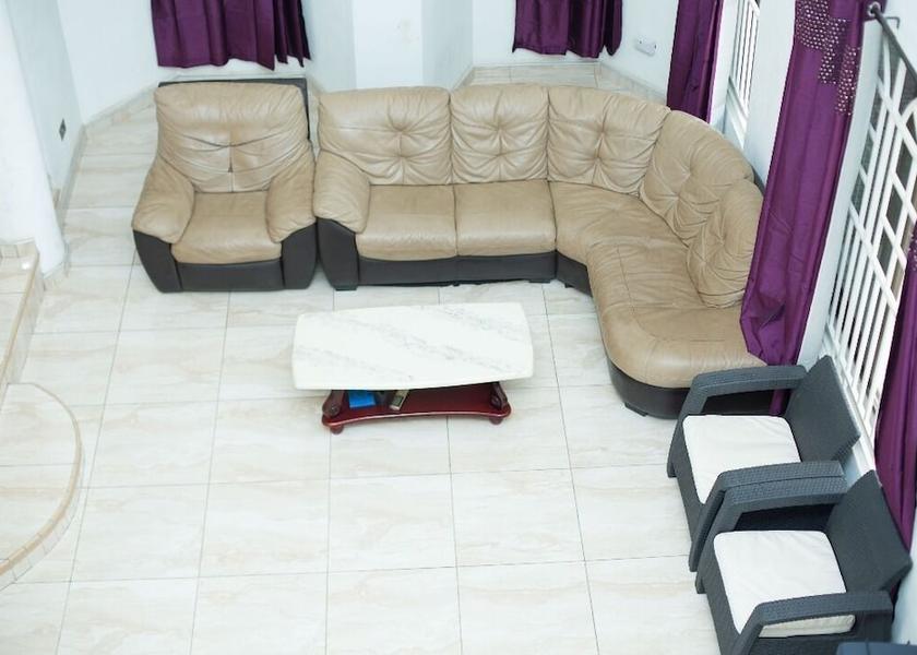  Accra Living Area