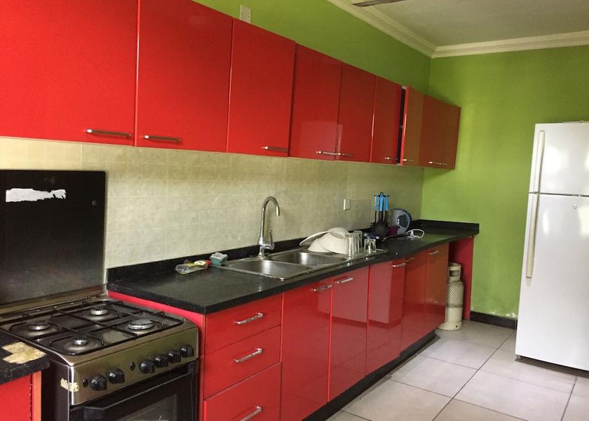  Accra Kitchen
