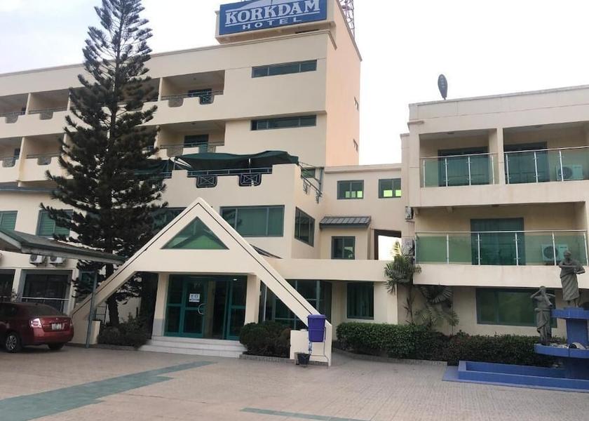  Accra Exterior Detail