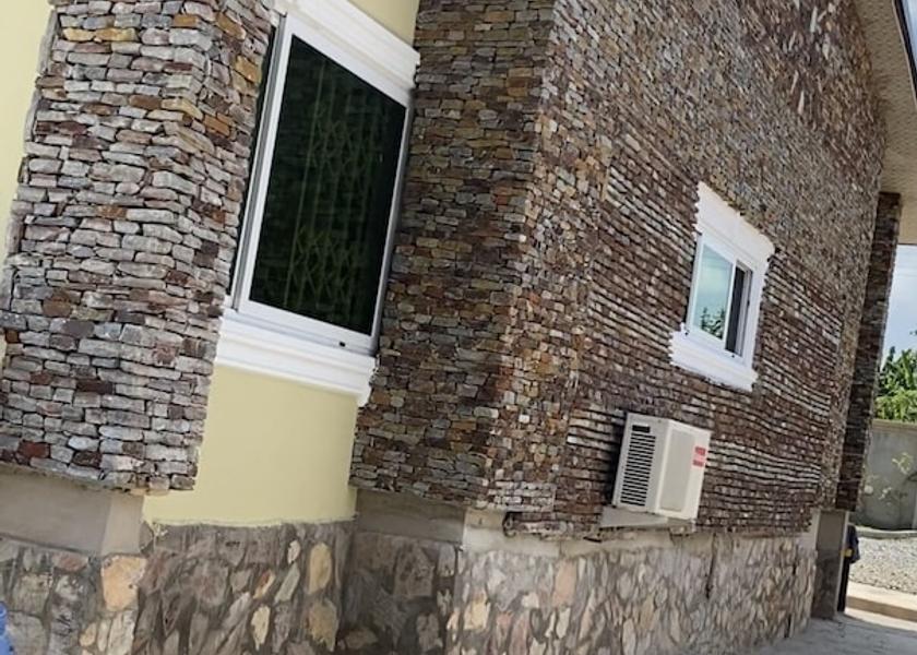  Koforidua Exterior Detail
